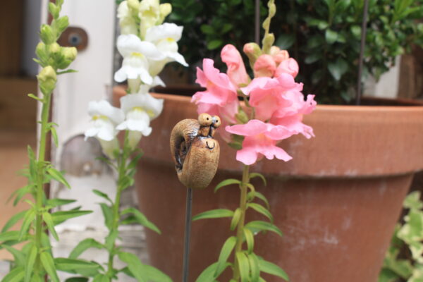 Snail Plant Pot Buddy - Image 2