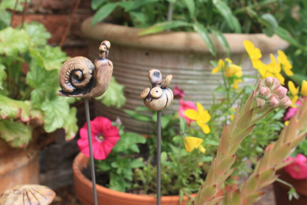 Bee Plant Pot Buddy - Image 4