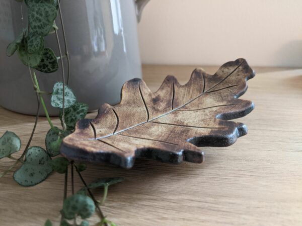 Oak Leaf Tea Light Holder - Image 3