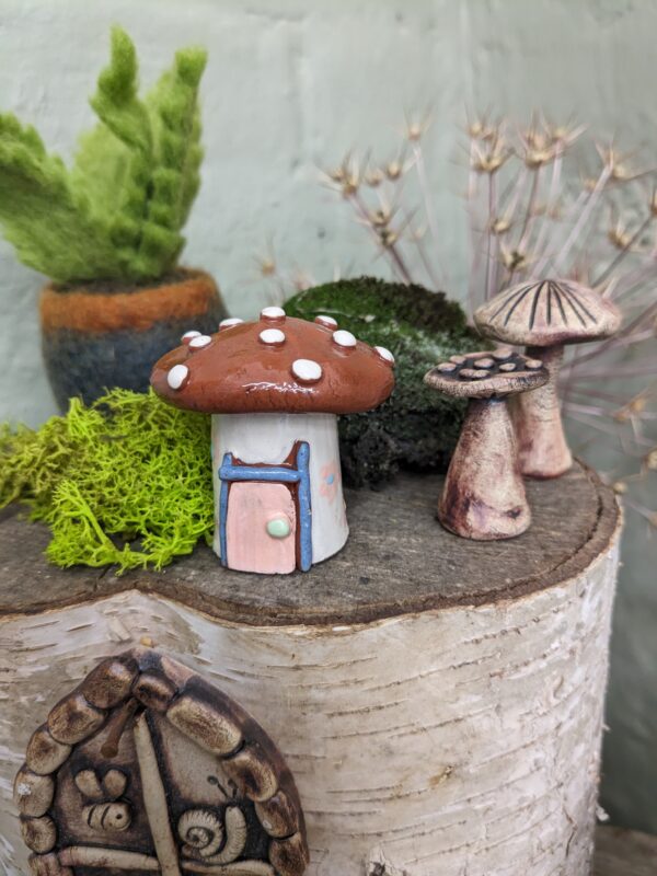 Terracotta Mini Fairy House - Image 3