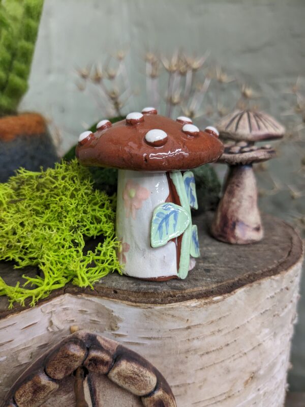 Terracotta Mini Fairy House - Image 5