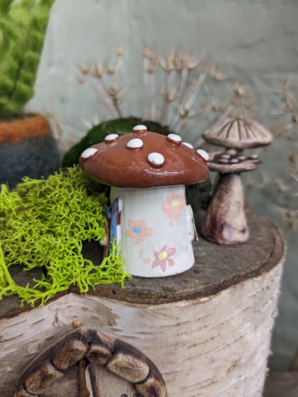 Terracotta Mini Fairy House - Image 6